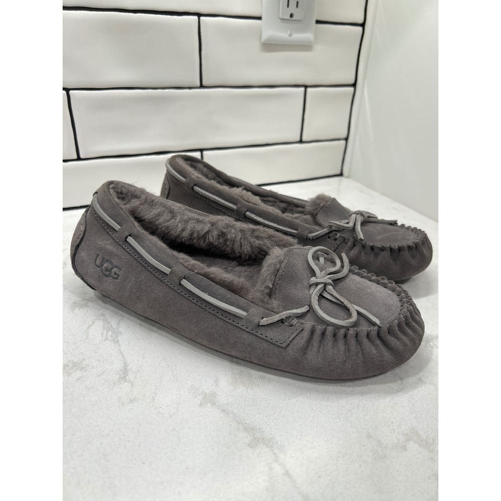UGG Dakota Moccasin Slipper Women 9 Grey Cozy Warm Suede Wool Lined Bow 1135912